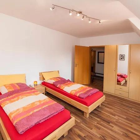 Reisloehner Apartman *